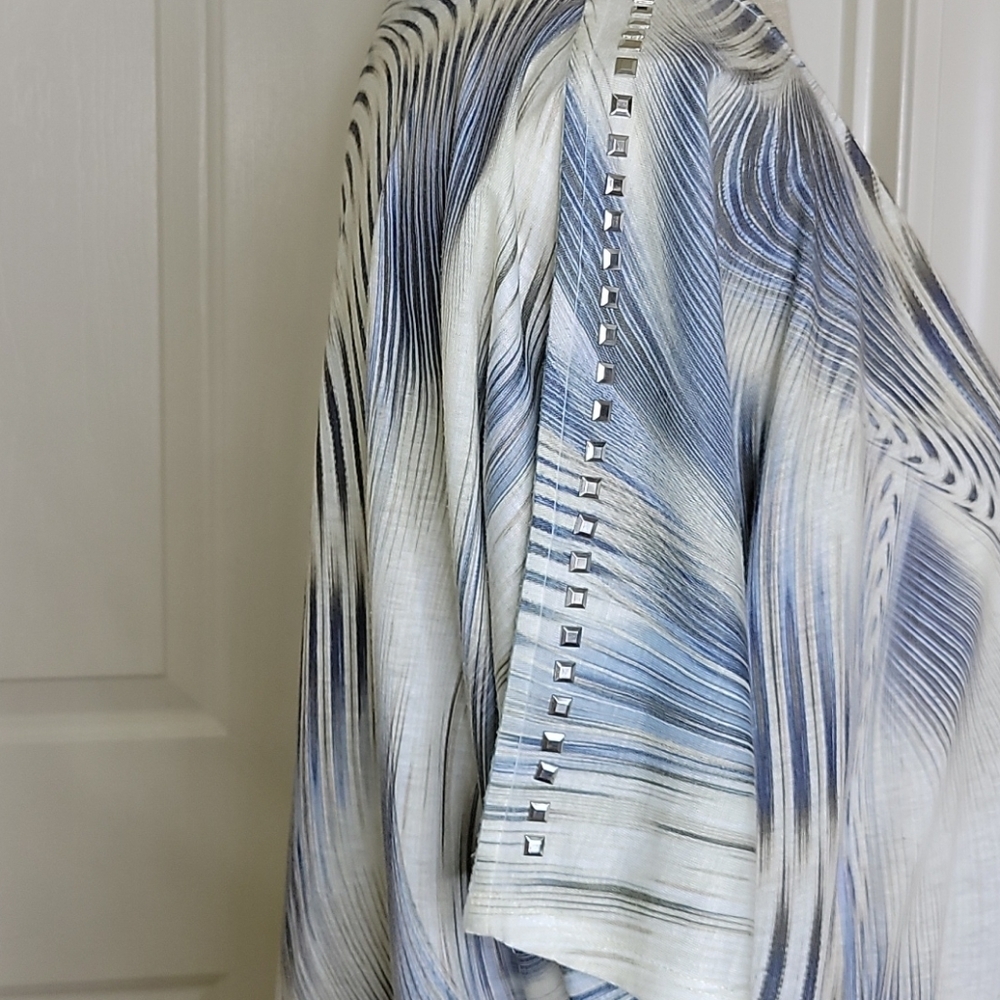 Chico's Knit Fringed Abstract Feathered Print Top Size S/M - Picture 3 of 9